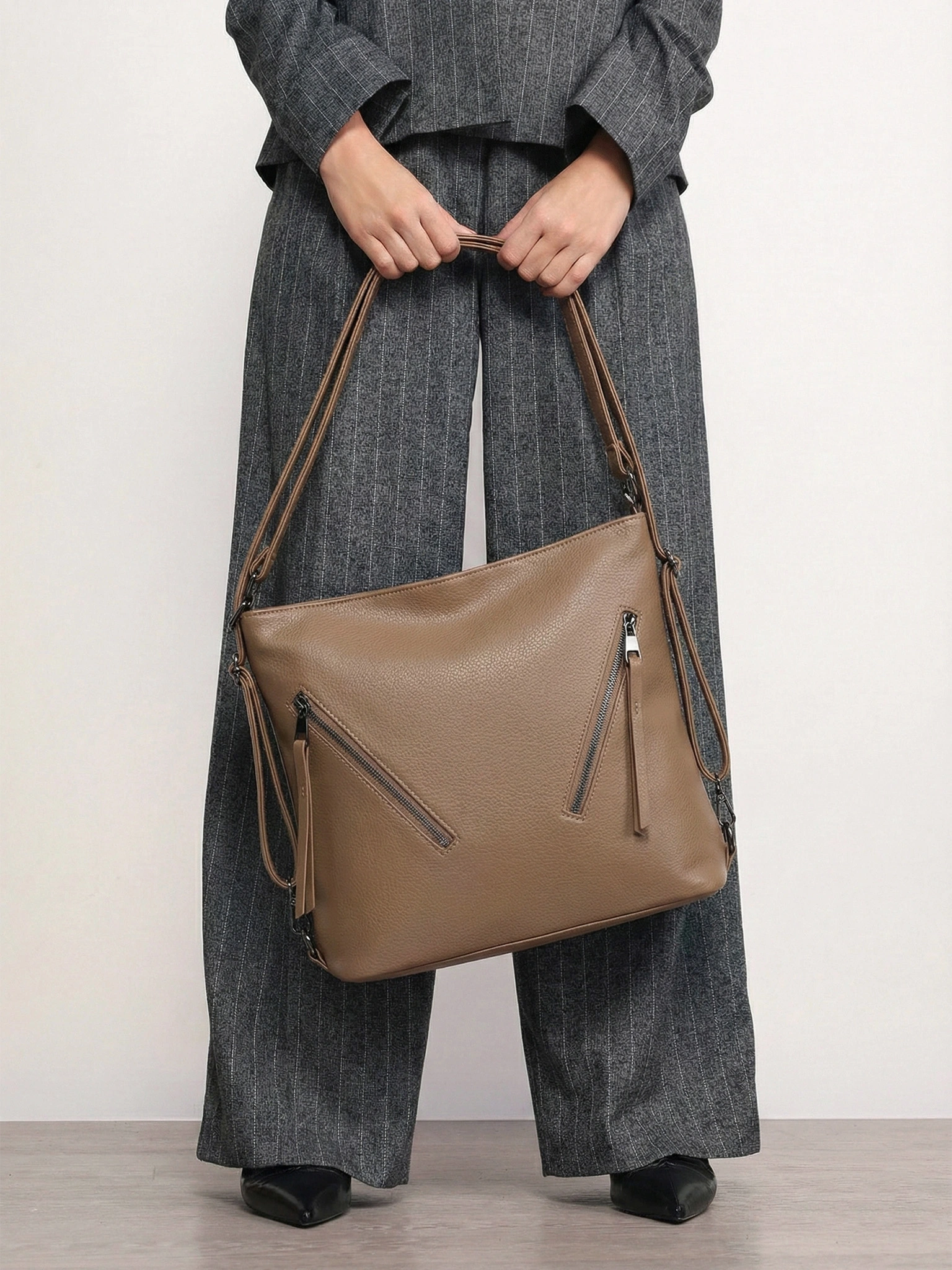 Сумка-шоппер  с регулируемыми ручками и декоративными пуллерами в ассортименте